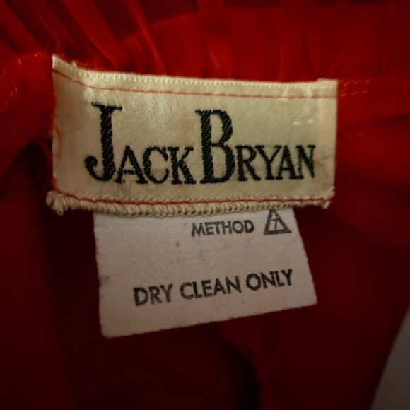 Elegant Red Chiffon Gown with Sheer Sleeves ~ Size Small - Picture 10 of 10